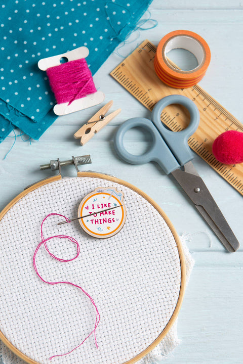 I Like To Make Things Needle Minder | Creative Gift