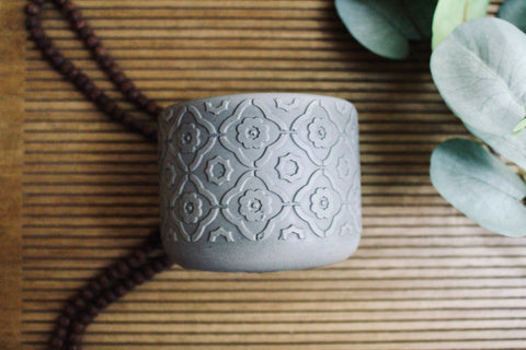 Concrete Vintage Flower Planter : 2 Color Options