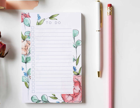 May Floral To Do List Notepad