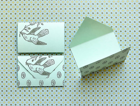 Bird & holly mini fold up card