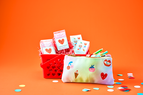 HDP x Suzy Ultman Pack of Love, 6 L'il Something Iron-On Cards